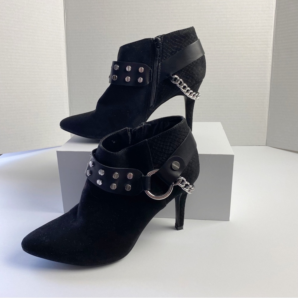 Jennifer Lopez Black Faux Suede Rosie Heeled Booties Chain Studded - Picture 3 of 9